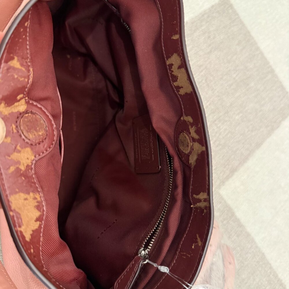 Pink Coach Bag with shoulder strap - Picture 5 of 8